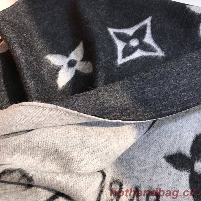 Louis Vuitton Scarf LV00046